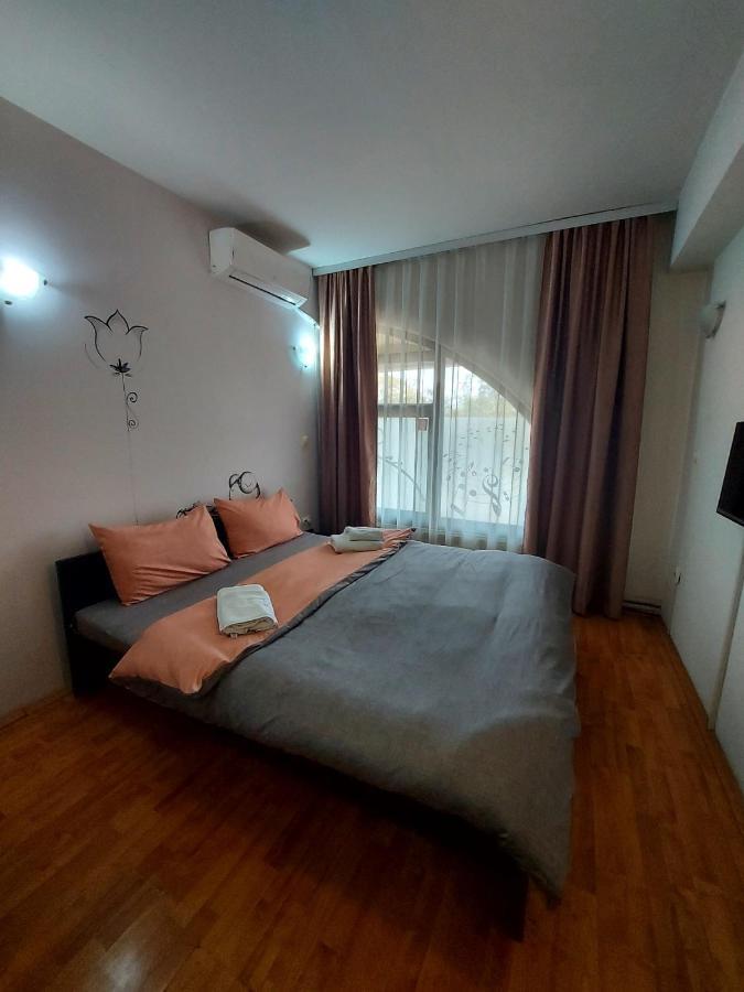 The Bulevard Hotel Skopje Esterno foto