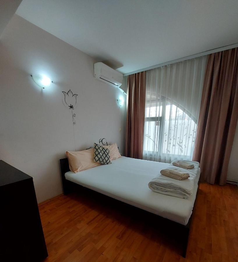 The Bulevard Hotel Skopje Esterno foto