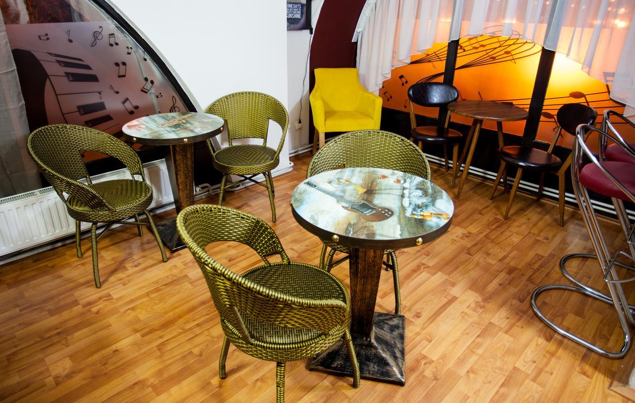 The Bulevard Hotel Skopje Esterno foto