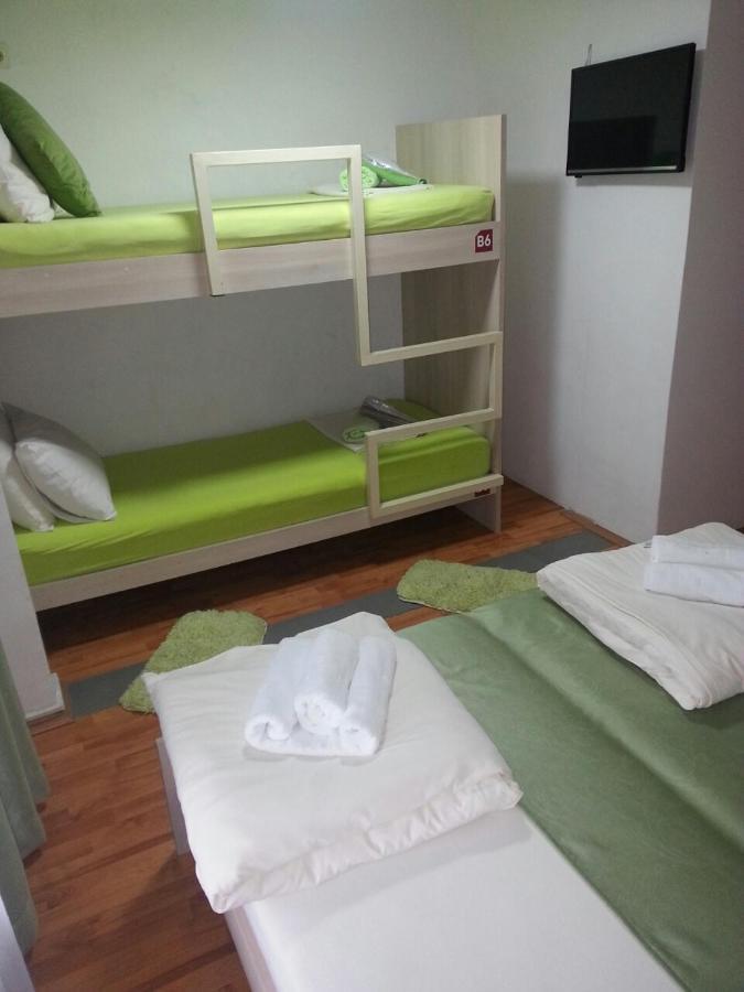 The Bulevard Hotel Skopje Esterno foto