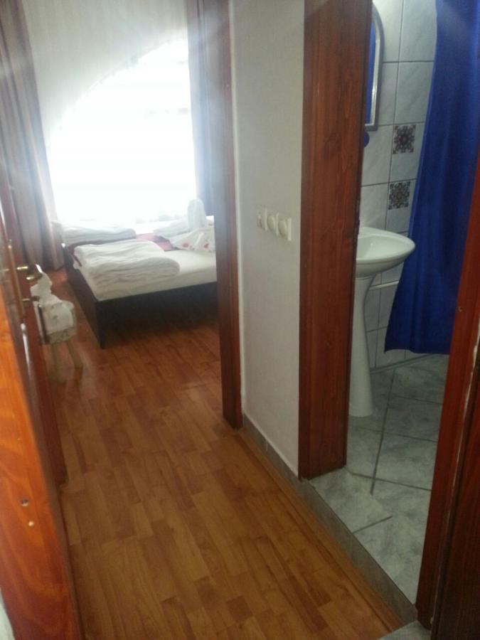 The Bulevard Hotel Skopje Esterno foto