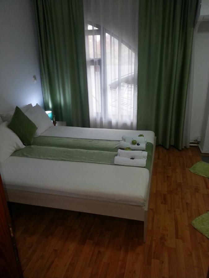 The Bulevard Hotel Skopje Esterno foto